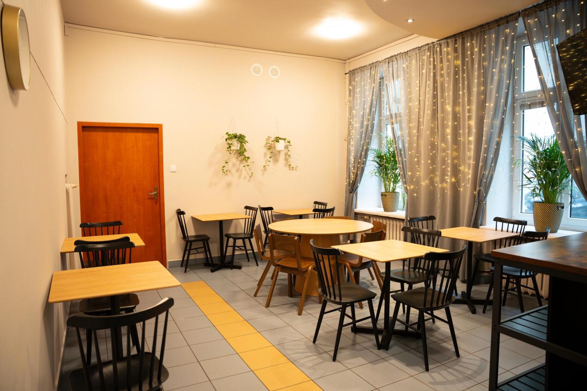 Hostel Hotelik Relax H360 *