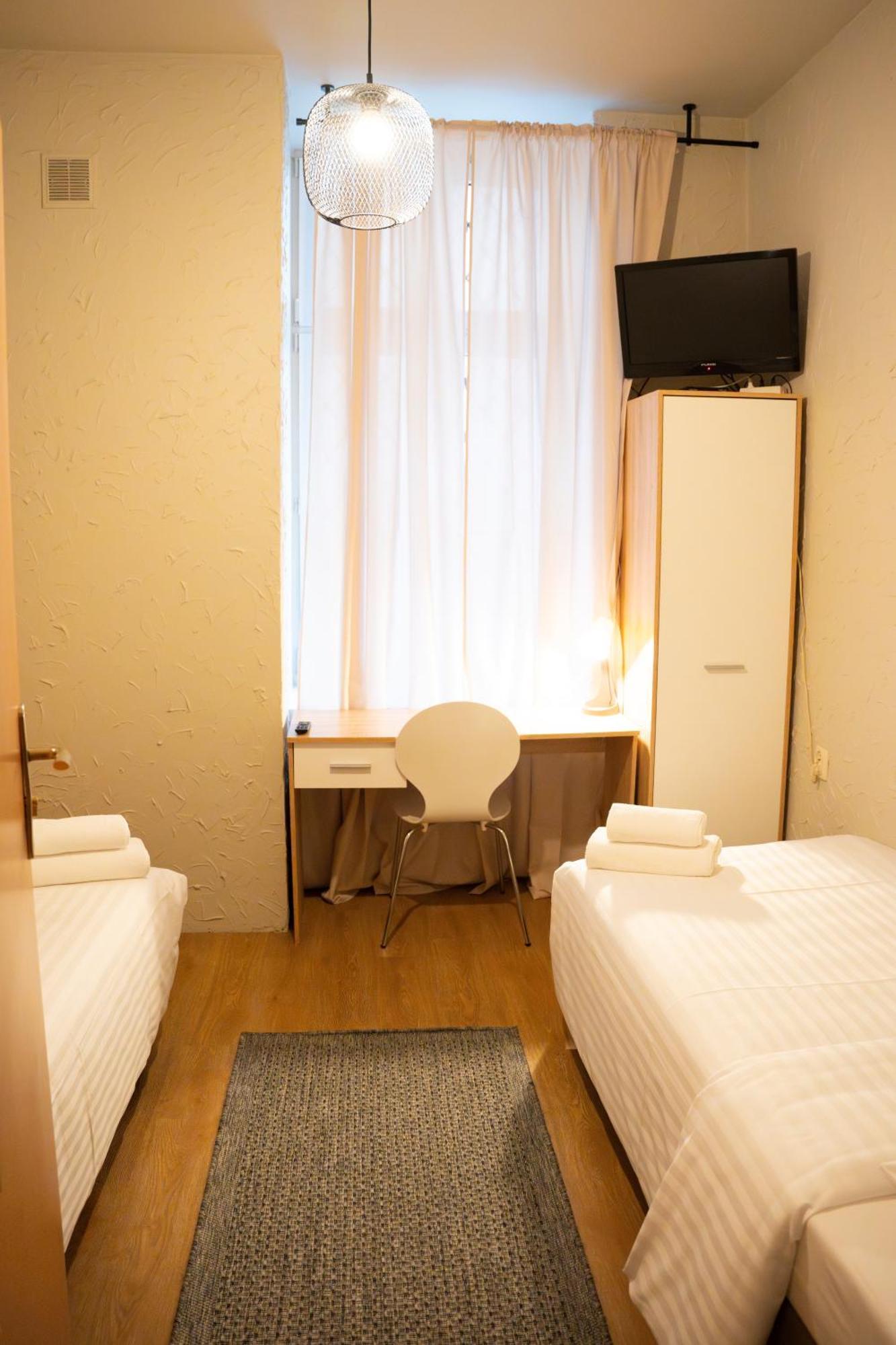 Hostel Relax - Usługi Noclegowe *